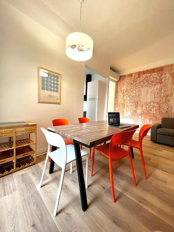 Happy Family Apartments Lanterna Genoa